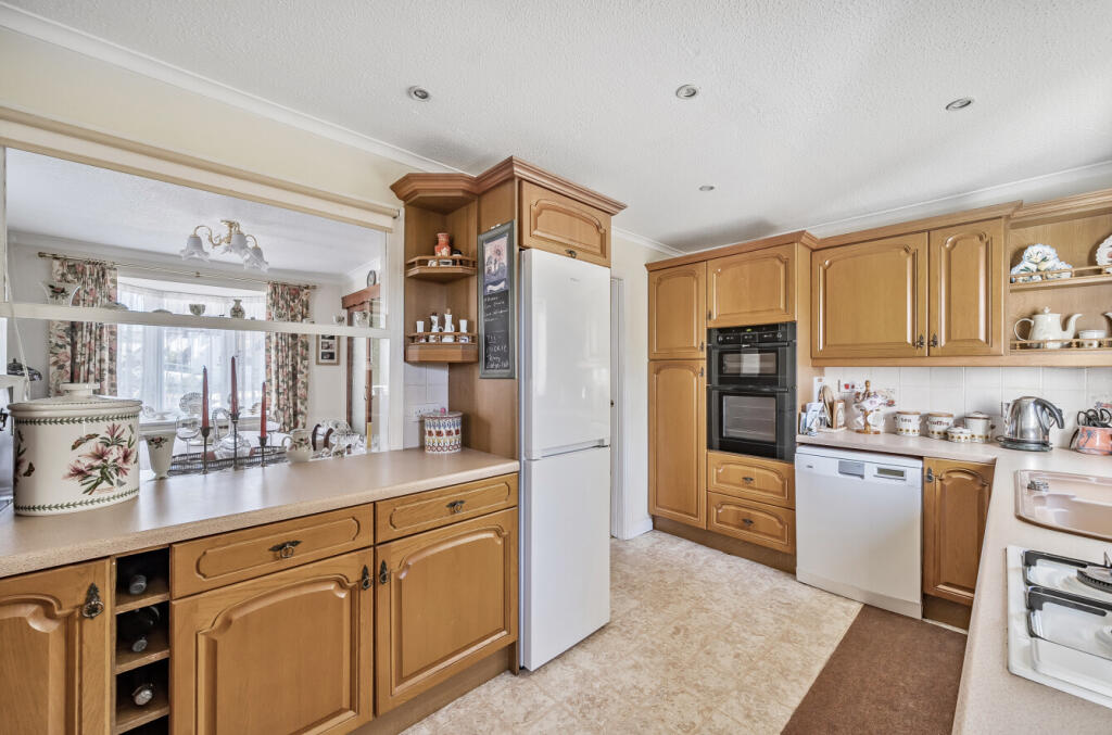 1320567-9-686ff68...