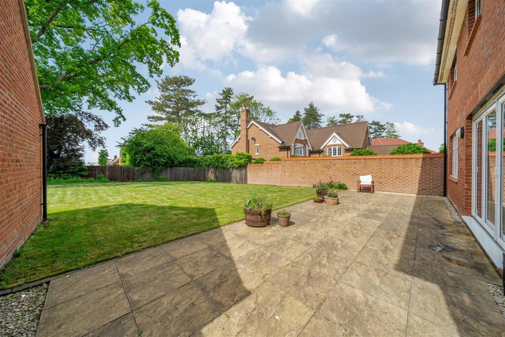 2 Sharpe Street, Towcester