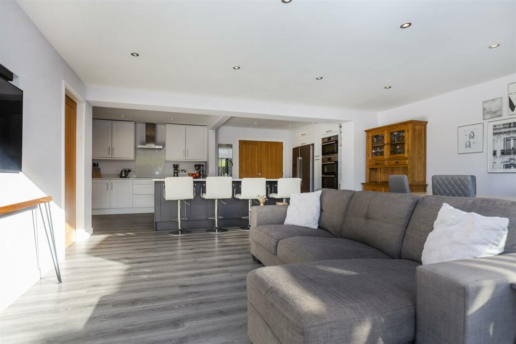 Bramleys Estate Agents - Chadwick Hall Gardens - M