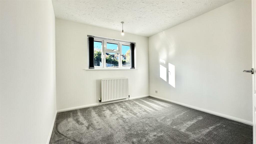 Bedroom - 2.jpg