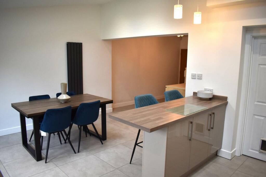 Kitchen/Diner/Family
