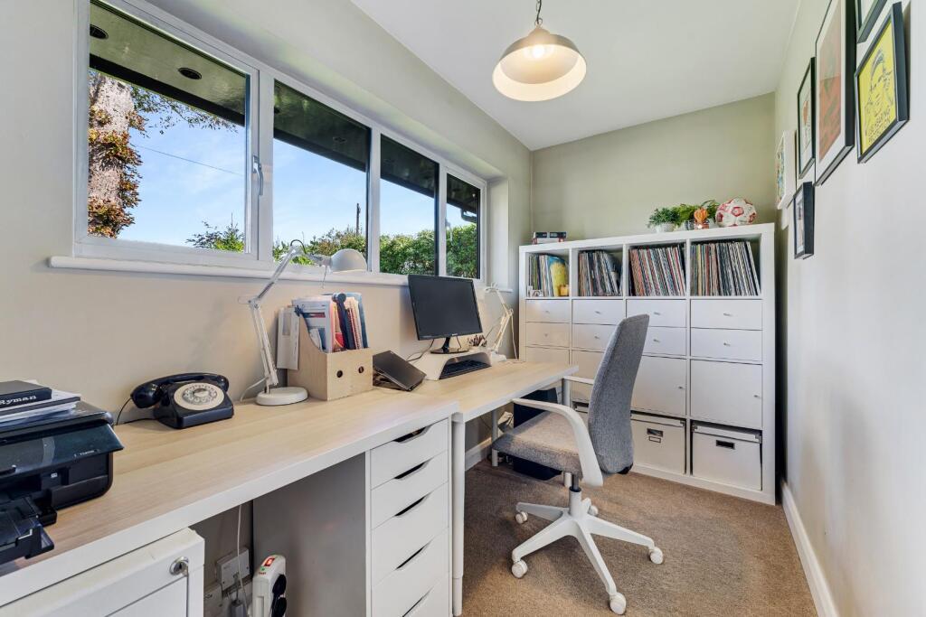 37 Strawberry Lane1.jpg