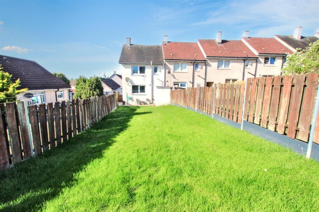 16 - Rear Garden.jpg