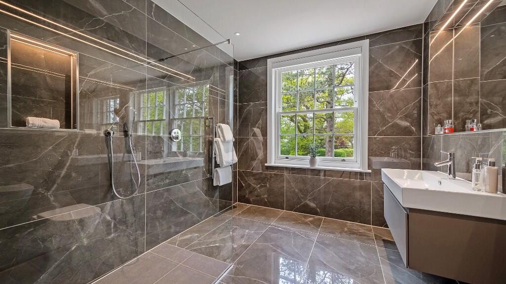 Second bed ensuite