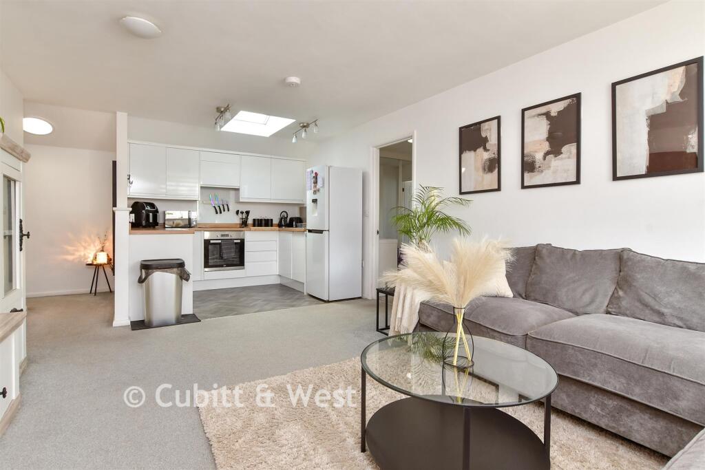 Lounge/ Kitchen / Diner