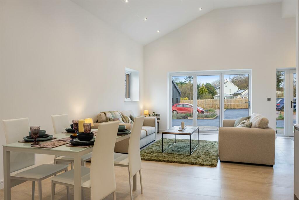 10 - Apple Orchard Staverton x2U.jpg