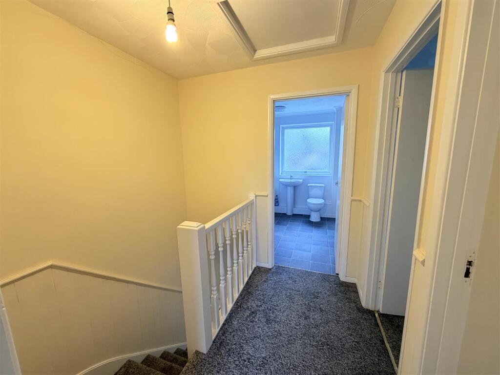 Stairs/Landing