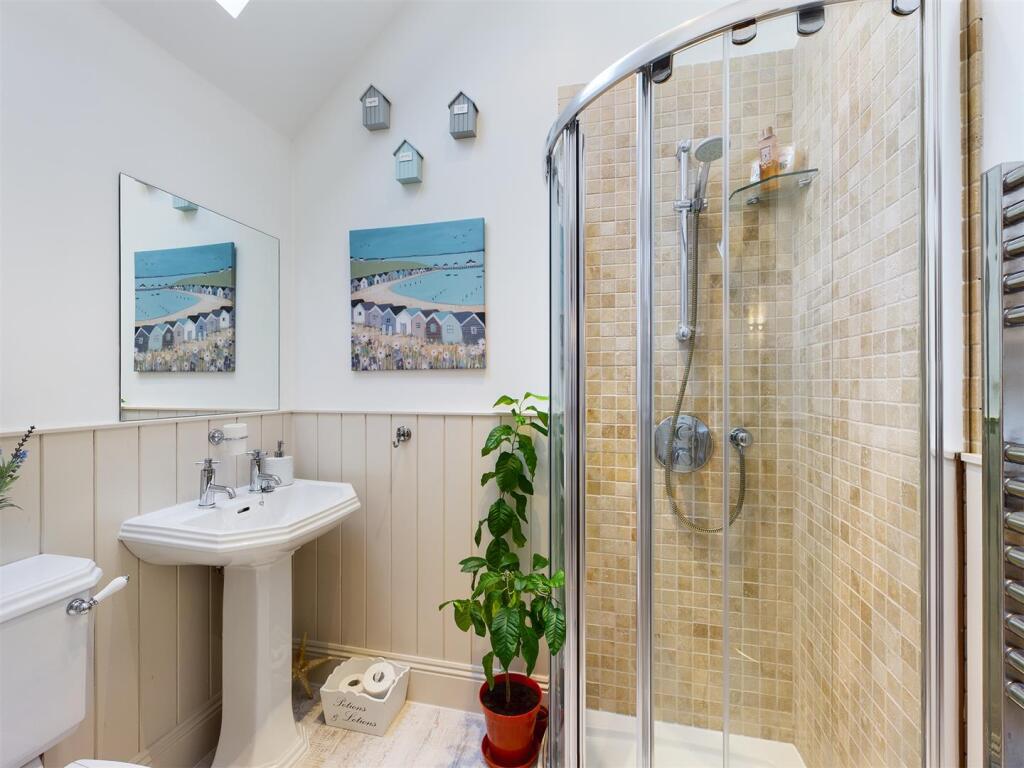 En-suite Bedroom Three