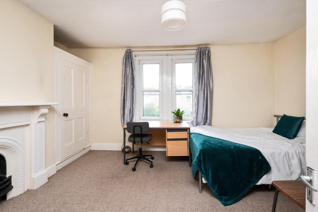 14 St Peters Terrace, Bath, BA2 3BT-8.jpg