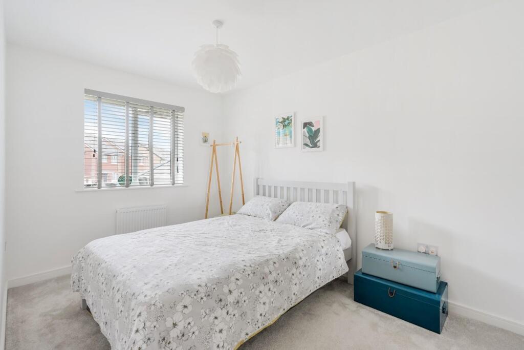 MEDORA CLOSE (5).jpg