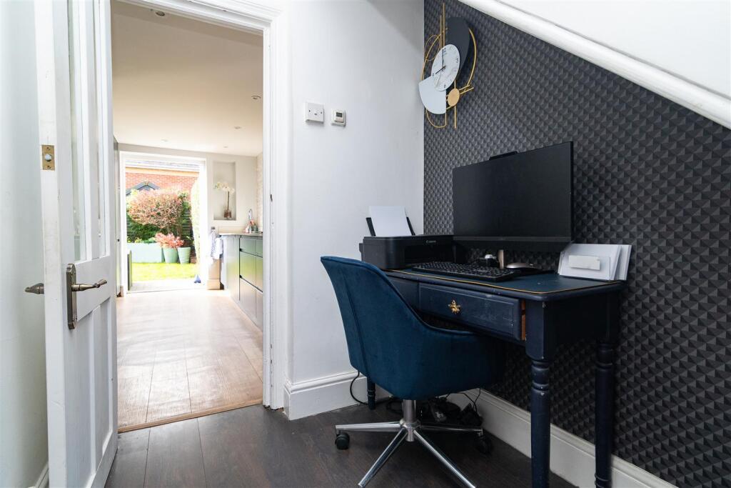 33 Shaftesbury Road (24).jpg