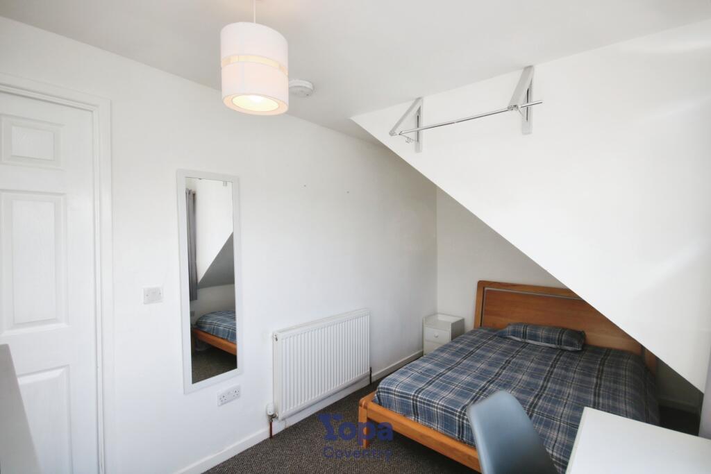 5c786291-Bed 204.JPG