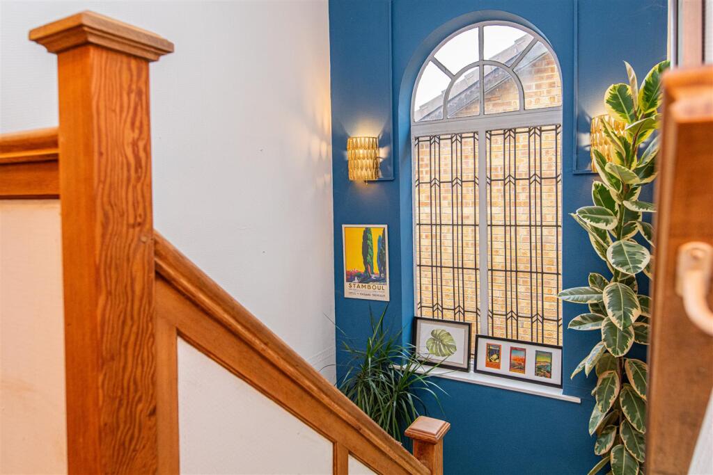 home-820.jpg