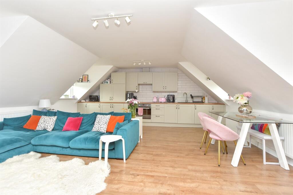 Kitchen/ Living Area