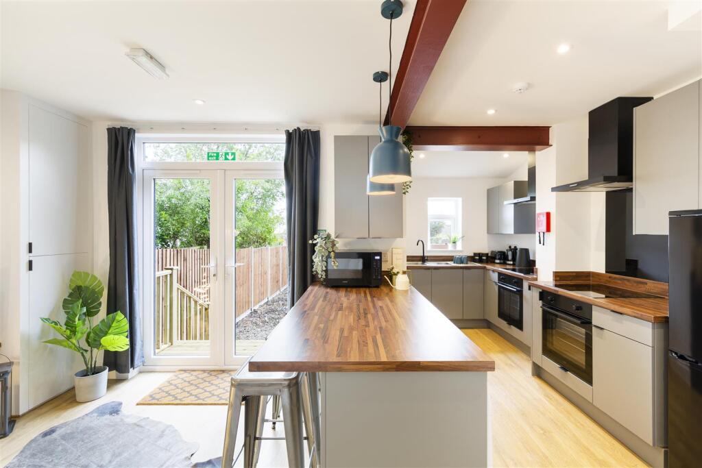 179 Charlton Road, Fishponds, Bristol BS15 1LZ | F