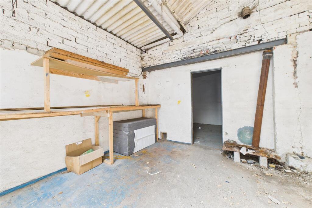 3A Richmond Road, Montpelier, Bristol BS6 5EN | Fr