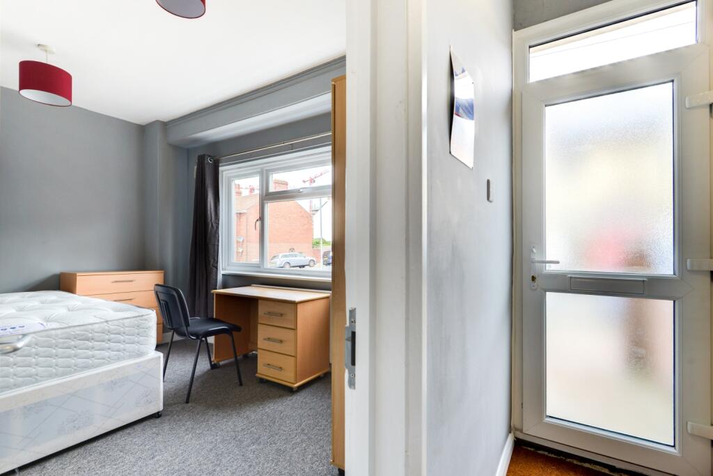 53 Milner Road Entrance