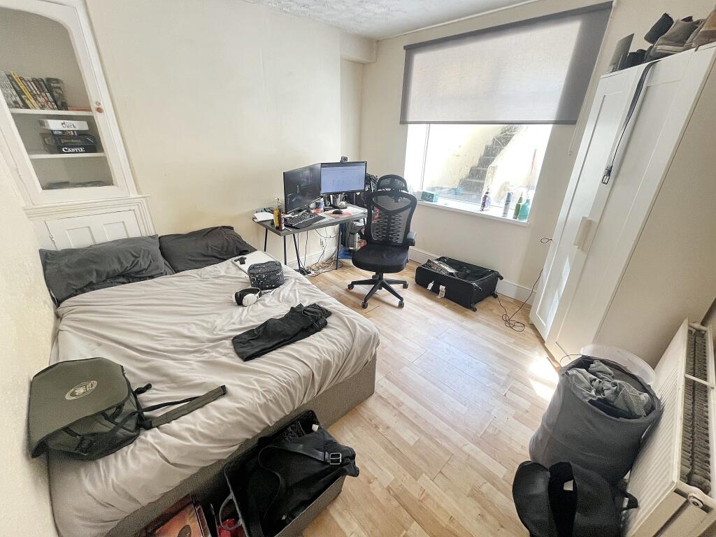 Bed1