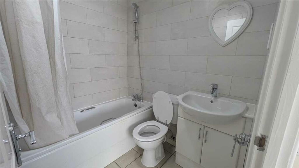 Ensuite Bathroom