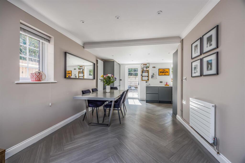 29 Edenbridge Road Southsea-Small-PorticoMarketing