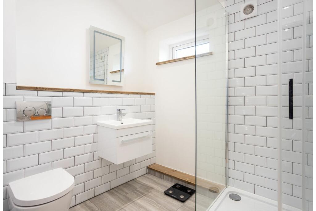 Annexe Bathroom