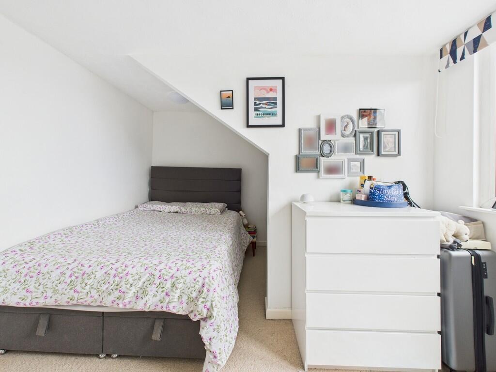 CAM03974G0-PR0113...