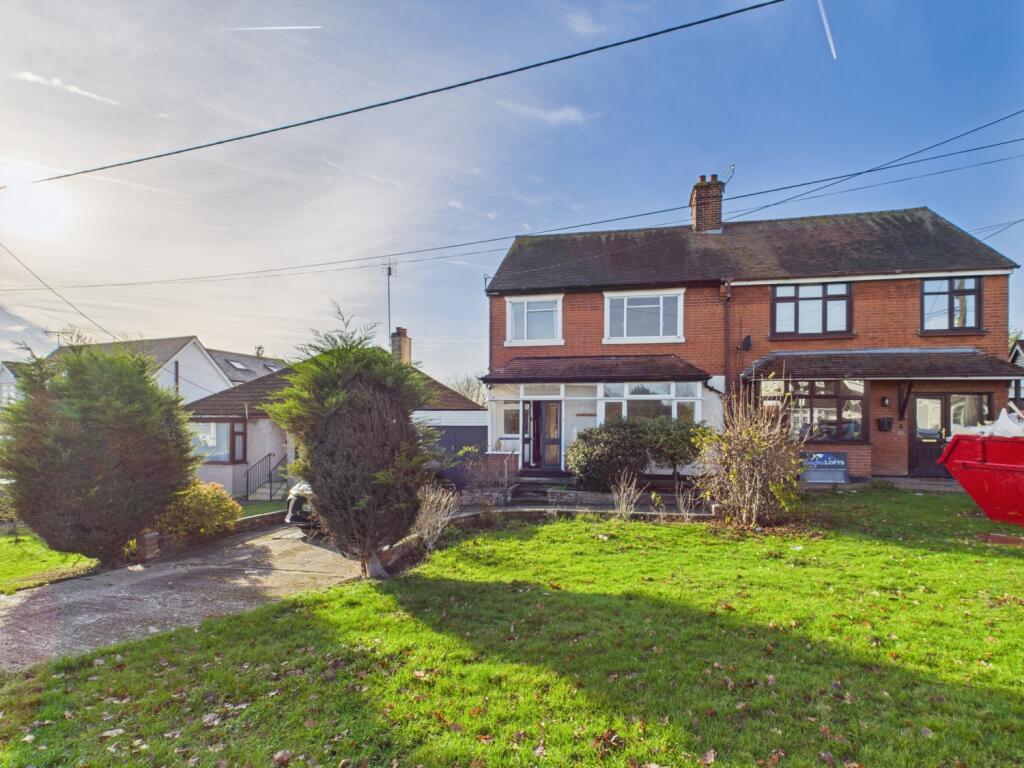 CAM01740G0-PR0483-STILL012