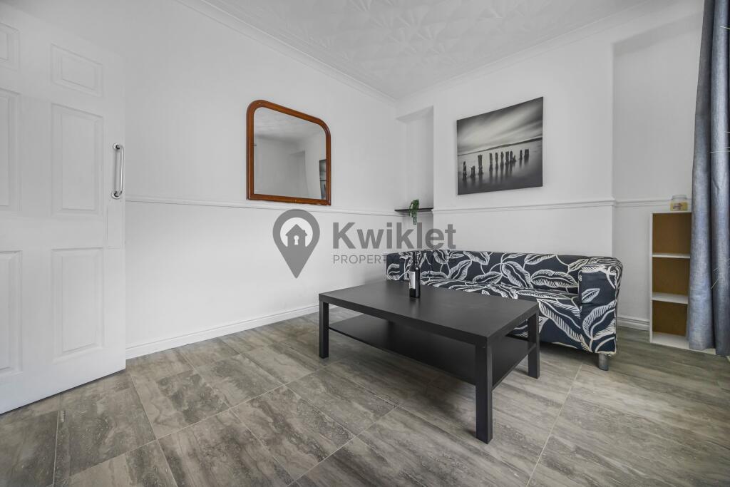 eZy Watermark_24-03-2025_02-33-10-8730pm.JPG