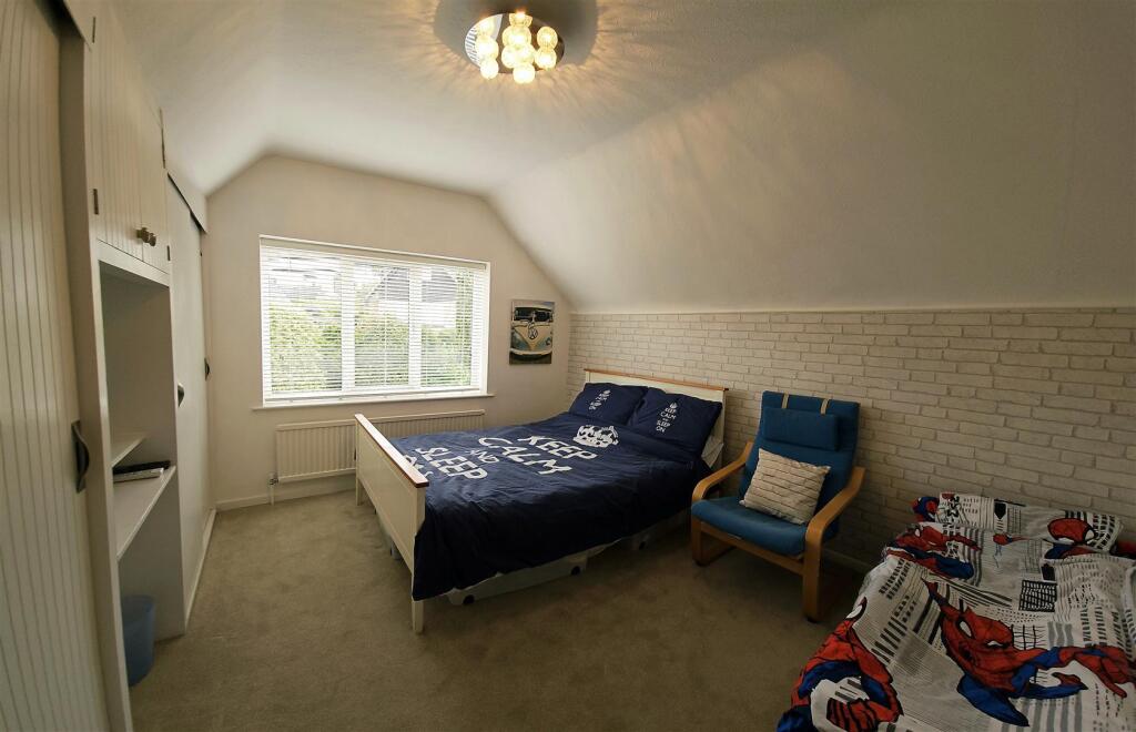 Bramleys Estate Agents - Fenay Bankside - Fenay Br