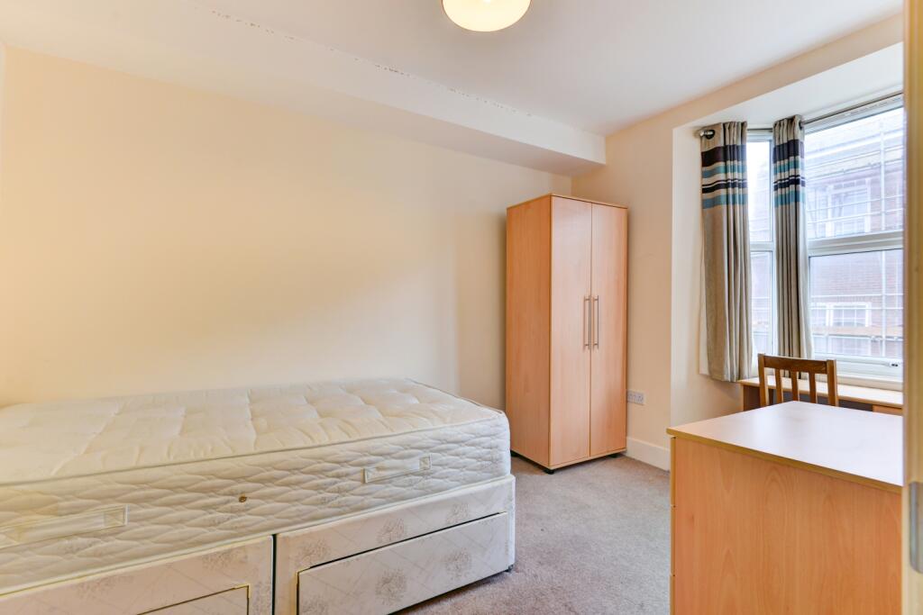 12 Pevensey Road Bedroom 7 