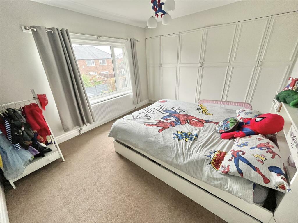 Bedroom 2 Aspect 2.jpg