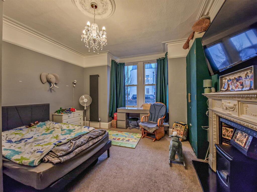 Lounge-Bedroom