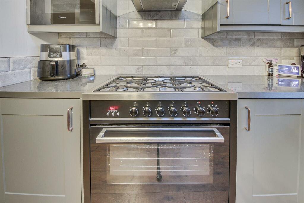 Lounge Diner Kitchen
