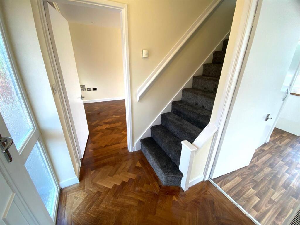 Hallway (1).jpeg