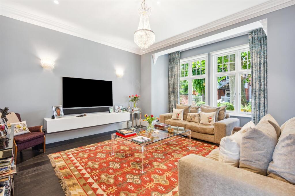 Abinger Road, W4 - FOR SALE