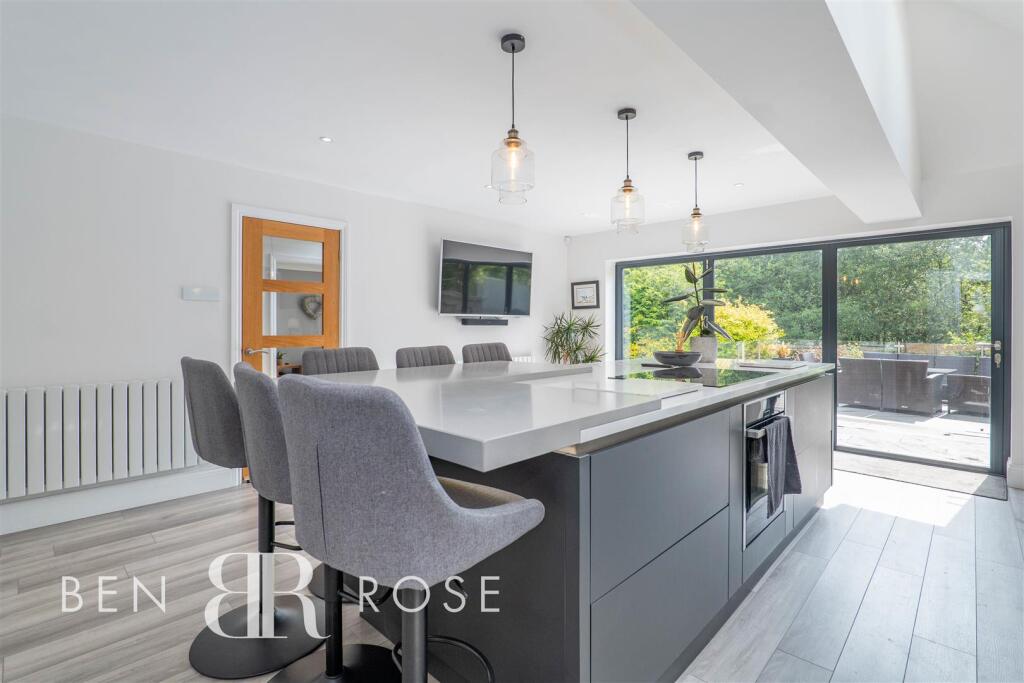 Kitchen/Breakfast Room