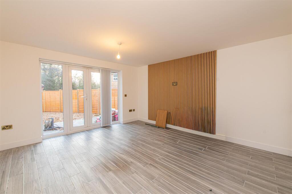 home-208.jpg