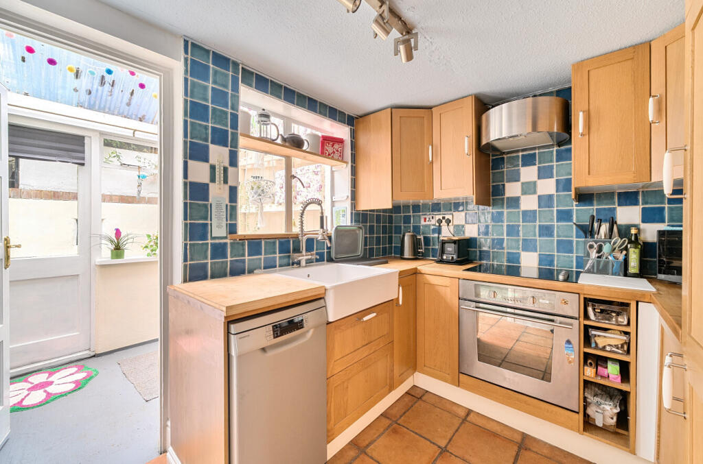 1344126-8-68ada39...