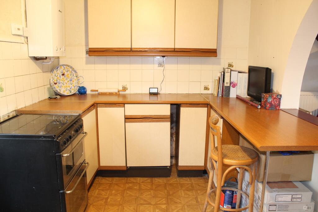 Fitted Kitchen Picture 2
