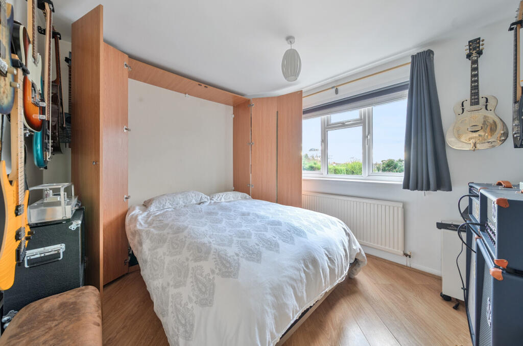 1385016-5-6925c52...