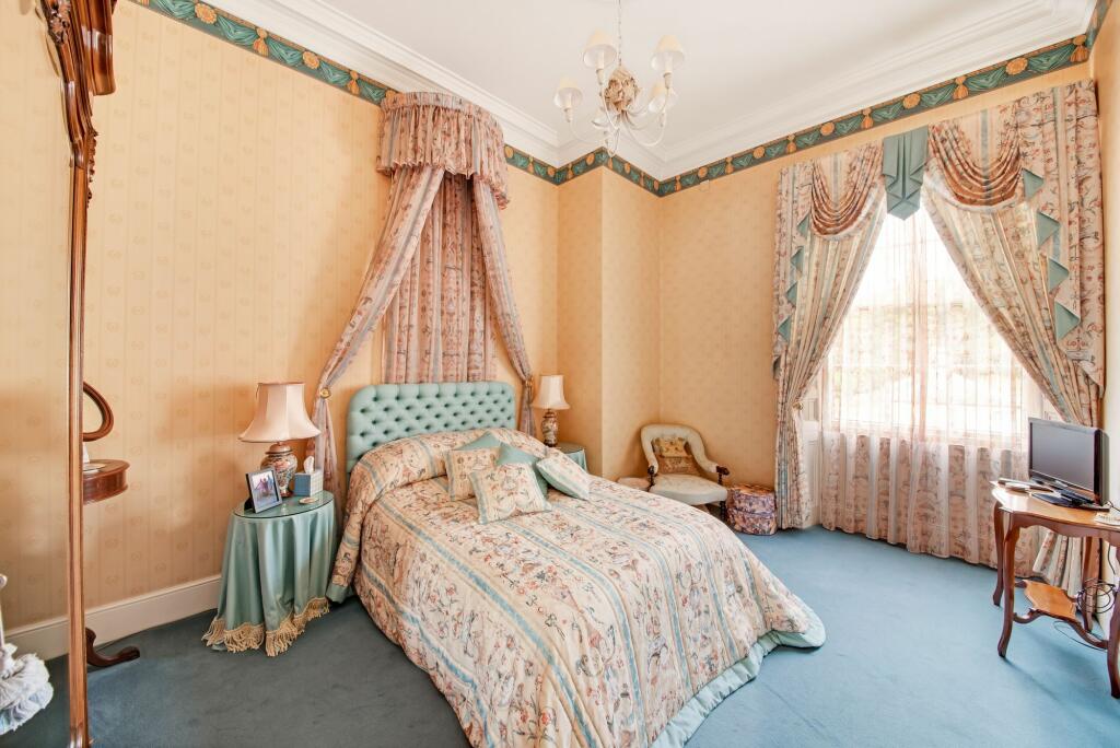 BEDROOM FIVE