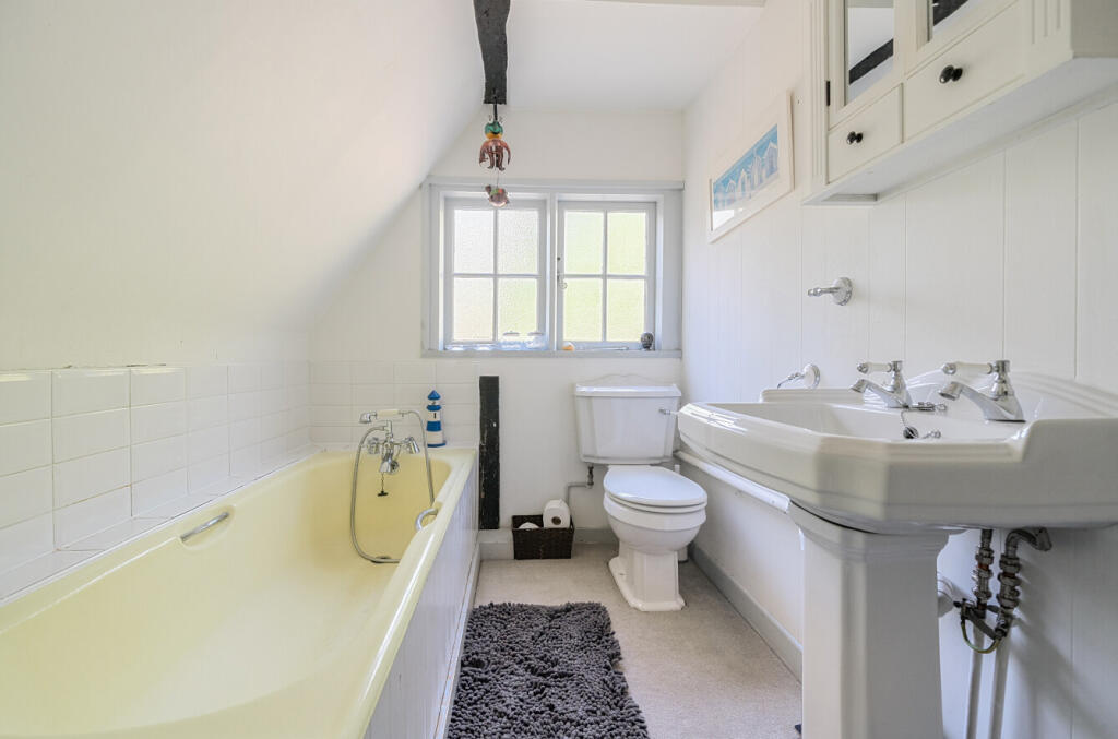 1295139-32-682cd5...