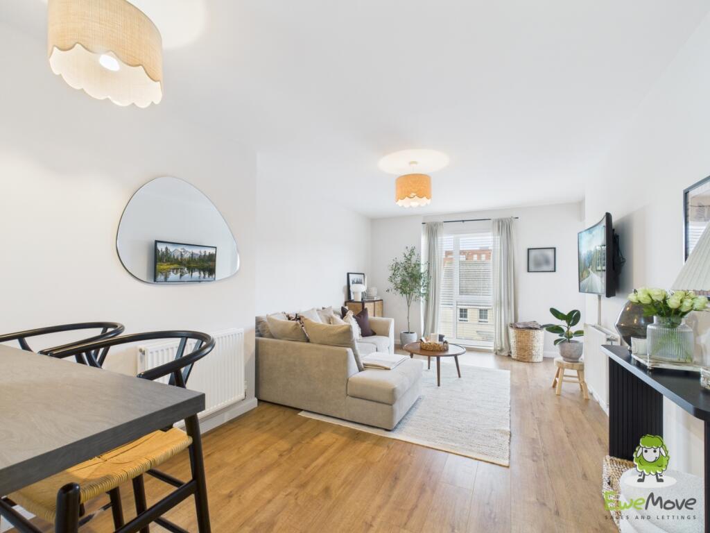 EweMove Estate Agents Basingstoke - Leander Court 