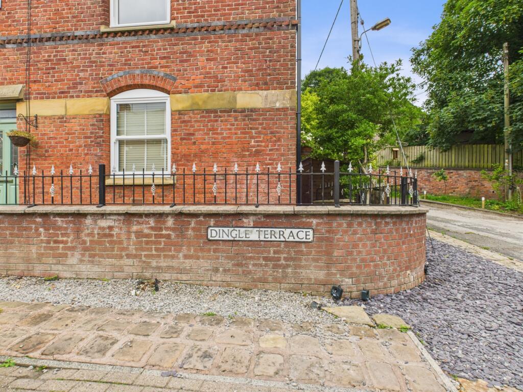 CAM03729G0-PR0080-STILL052