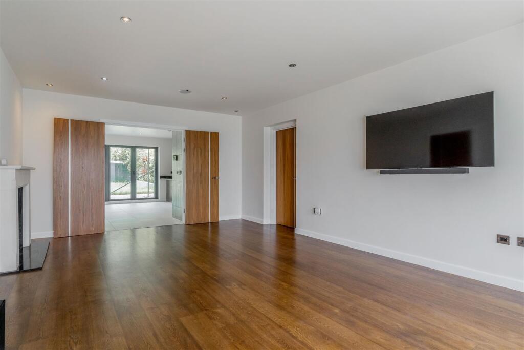 72 Dyke Road Low Res-10.jpg