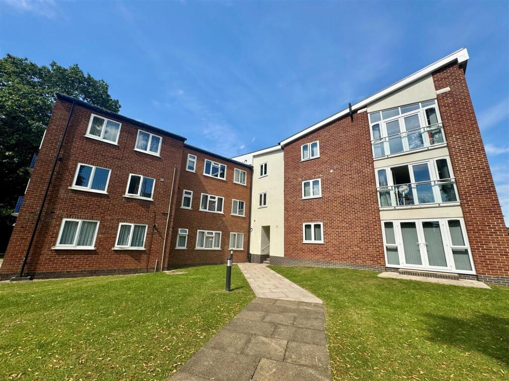 Warwick Court external.jpg
