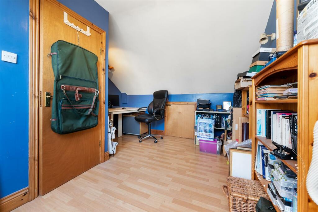 Ninian Road, Roath, Hern Crabtree (29).jpg