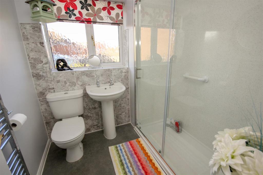 Shower Room.jpg