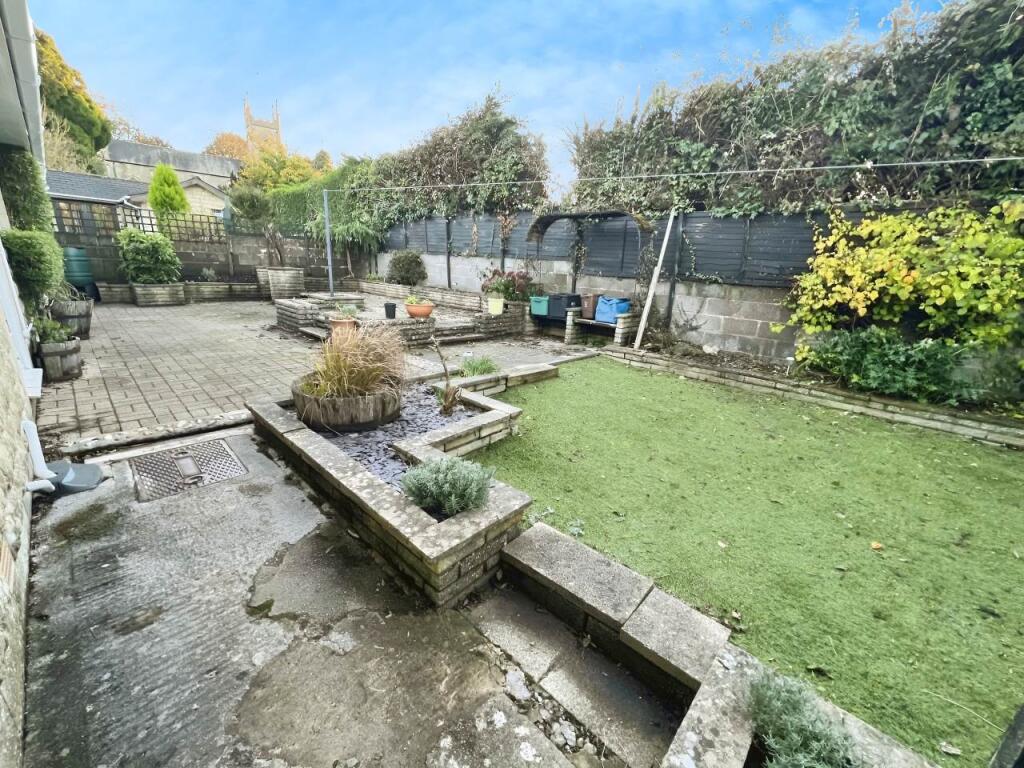 GARDEN 