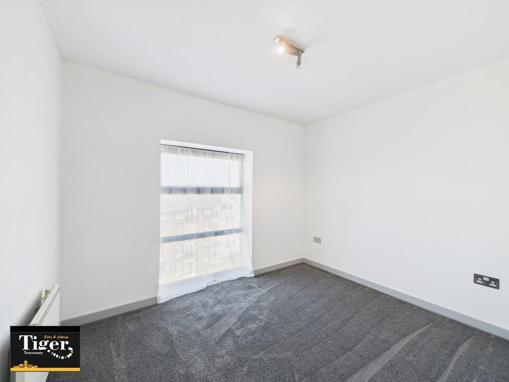 CAM03440G0-PR0304...